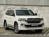 Toyota Land Cruiser 2018 годаүшін36 900 000 тг. в Алматы