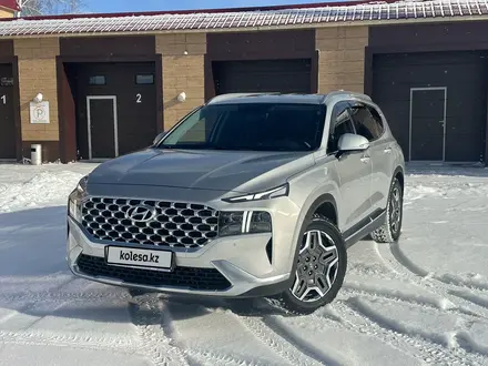 Hyundai Santa Fe 2022 года за 17 200 000 тг. в Астана