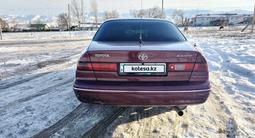 Toyota Camry 1998 года за 3 500 000 тг. в Узынагаш – фото 2