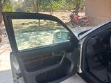 Audi A6 1995 годаүшін2 350 000 тг. в Тараз – фото 4