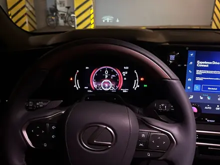 Lexus RX 350 2023 года за 42 000 000 тг. в Астана – фото 4