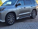 Lexus LX 570 2019 года за 47 000 000 тг. в Мерке – фото 2