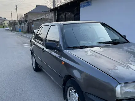 Volkswagen Vento 1993 года за 650 000 тг. в Шымкент