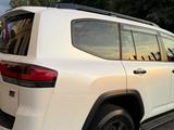 Toyota Land Cruiser 2024 года за 60 000 000 тг. в Алматы – фото 3