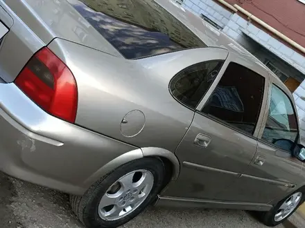 Opel Vectra 1999 года за 1 800 000 тг. в Актобе – фото 3