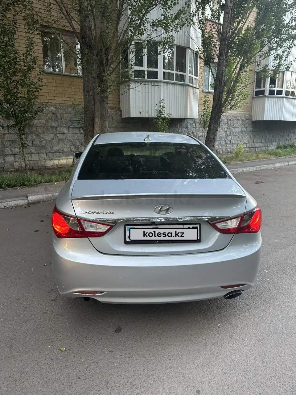 Hyundai Sonata, 2011