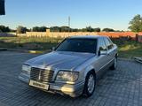 Mercedes-Benz E 220 1994 годаүшін1 350 000 тг. в Алматы – фото 3