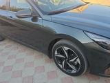 Hyundai Elantra 2022 годаүшін9 500 000 тг. в Актау – фото 2