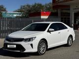 Toyota Camry 2014 года за 10 700 000 тг. в Актобе – фото 3