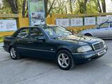 Mercedes-Benz C 220 1997 года за 2 650 000 тг. в Тараз – фото 3