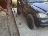 Mercedes-Benz ML 320 2001 годаүшін2 800 000 тг. в Шымкент – фото 2