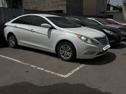 Hyundai Sonata 2011 года за 5 200 000 тг. в Алматы – фото 2