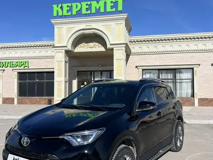 Toyota RAV4 2018 года за 12 000 000 тг. в Актау – фото 4