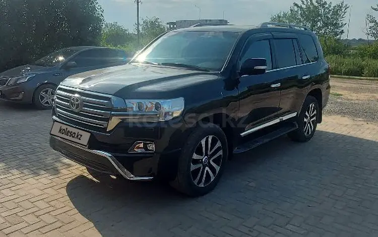 Toyota Land Cruiser 2016 года за 32 000 000 тг. в Актобе