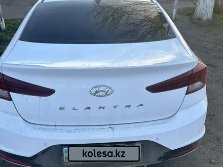 Hyundai Elantra 2019 года за 8 400 000 тг. в Кокшетау – фото 6