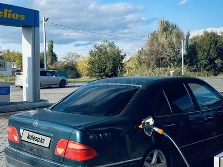 Mercedes-Benz E 230 1996 года за 1 800 000 тг. в Тараз – фото 11