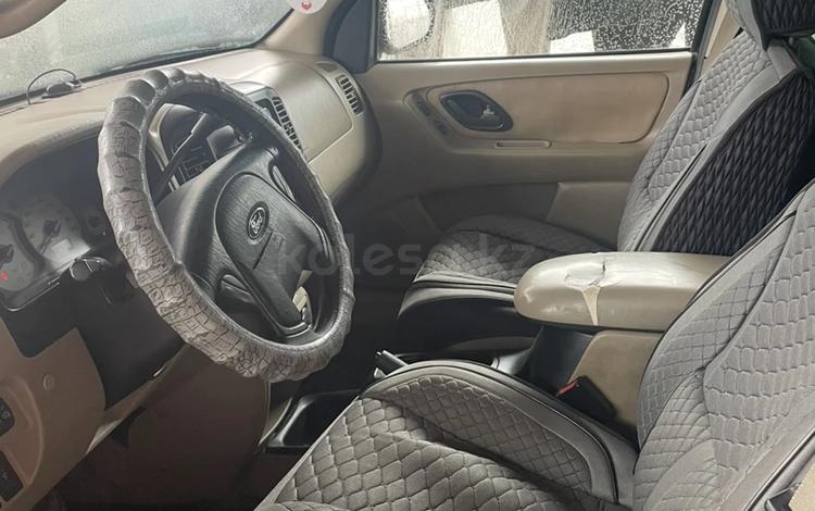 Ford Escape 2002 г.