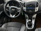Chevrolet Cruze 2013 годаүшін3 090 000 тг. в Шымкент – фото 4