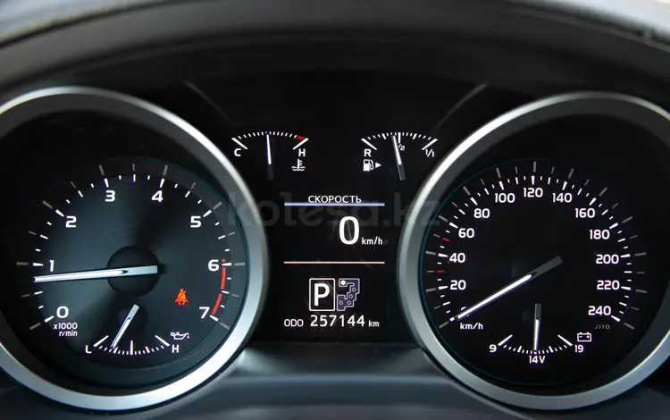 Toyota Land Cruiser 2014 года за 22 500 000 тг. в Алматы