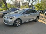 Hyundai Solaris 2013 года за 6 000 000 тг. в Уральск – фото 2