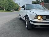 BMW 520 1990 года за 2 200 000 тг. в Астана