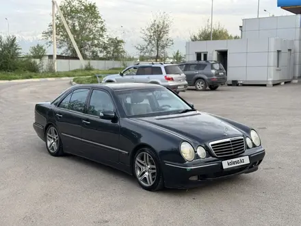 Mercedes-Benz E 280 2001 года за 3 300 000 тг. в Алматы