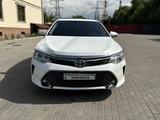 Toyota Camry 2015 годаүшін11 400 000 тг. в Алматы – фото 2