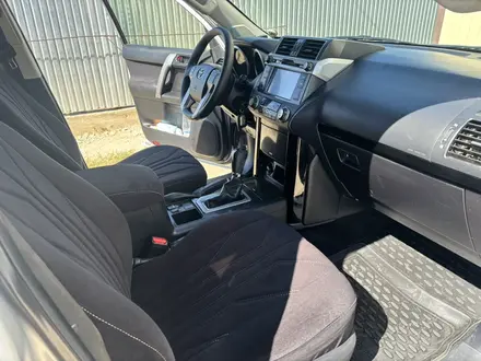 Toyota Land Cruiser Prado 2015 года за 16 000 000 тг. в Актобе – фото 10