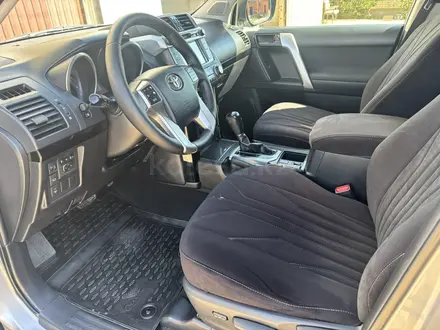 Toyota Land Cruiser Prado 2015 года за 16 000 000 тг. в Актобе – фото 9