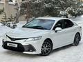 Toyota Camry 2021 года за 17 000 000 тг. в Алматы – фото 3