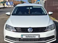 Volkswagen Jetta, 2016