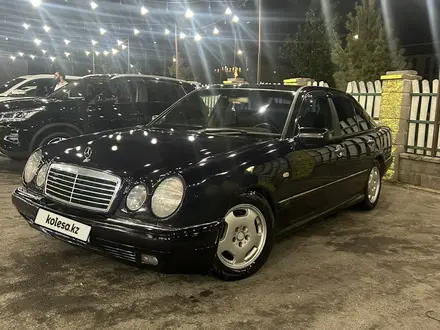 Mercedes-Benz E 280 1997 года за 2 300 000 тг. в Шымкент