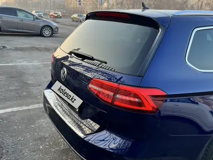 Volkswagen Passat 2019 года за 10 500 000 тг. в Алматы – фото 6