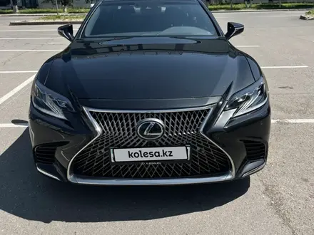 Lexus LS 500 2019 года за 42 000 000 тг. в Астана – фото 2