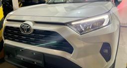 Toyota RAV4 2024 года за 14 950 000 тг. в Алматы – фото 3