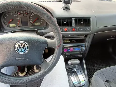 Volkswagen Golf 1999 года за 2 100 000 тг. в Лисаковск – фото 2