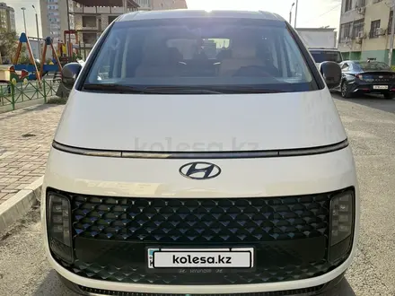 Hyundai Staria 2022 года за 25 499 000 тг. в Атырау