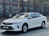 Toyota Camry 2018 года за 11 500 000 тг. в Астана – фото 5