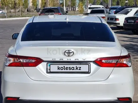 Toyota Camry 2020 года за 14 500 000 тг. в Астана – фото 12