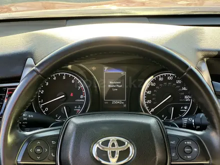 Toyota Camry 2022 года за 16 450 000 тг. в Актау – фото 10