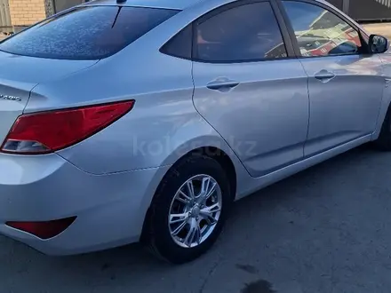 Hyundai Accent 2015 года за 4 900 000 тг. в Актобе – фото 2