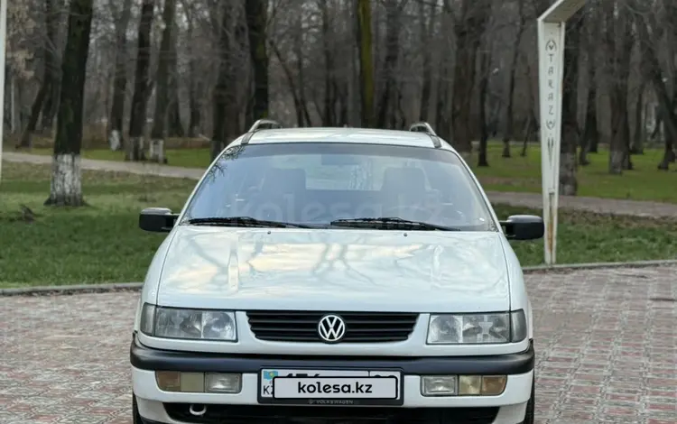 Volkswagen Passat 1995 годаfor2 500 000 тг. в Тараз