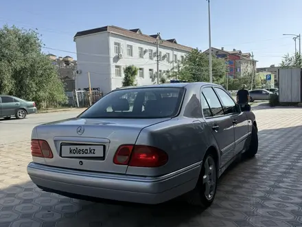 Mercedes-Benz E 280 1998 года за 4 000 000 тг. в Кызылорда – фото 5