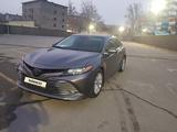 Toyota Camry 2020 годаfor11 800 000 тг. в Шымкент