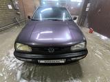 Volkswagen Golf 1993 годаүшін1 500 000 тг. в Астана