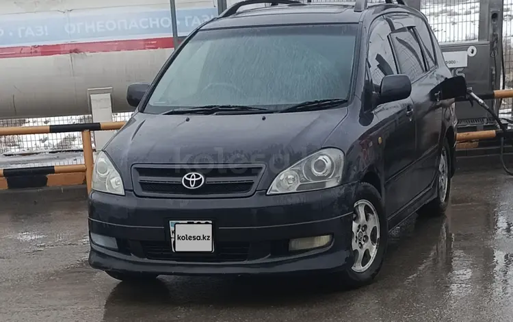 Toyota Ipsum 2002 года за 4 400 000 тг. в Атырау
