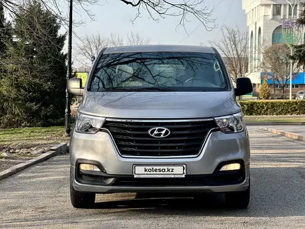 Hyundai Starex 2020 года за 15 500 000 тг. в Алматы – фото 2