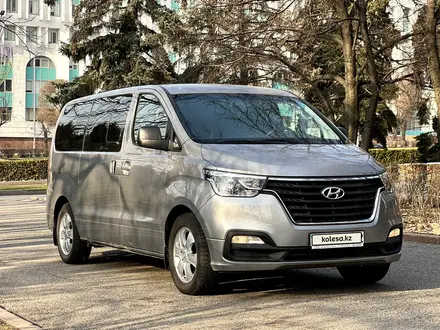 Hyundai Starex 2020 года за 15 500 000 тг. в Алматы – фото 3