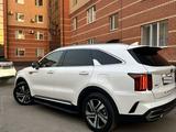 Kia Sorento 2021 года за 18 600 000 тг. в Караганда – фото 2
