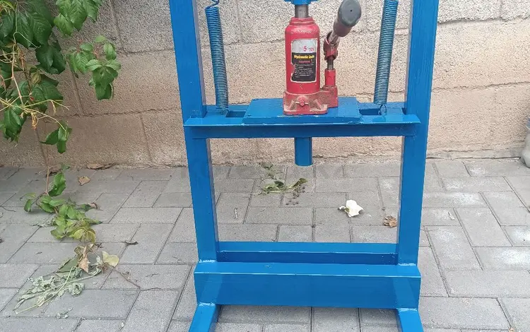 Пресс. Размер 75*45*35 за 35 000 тг. в Талгар